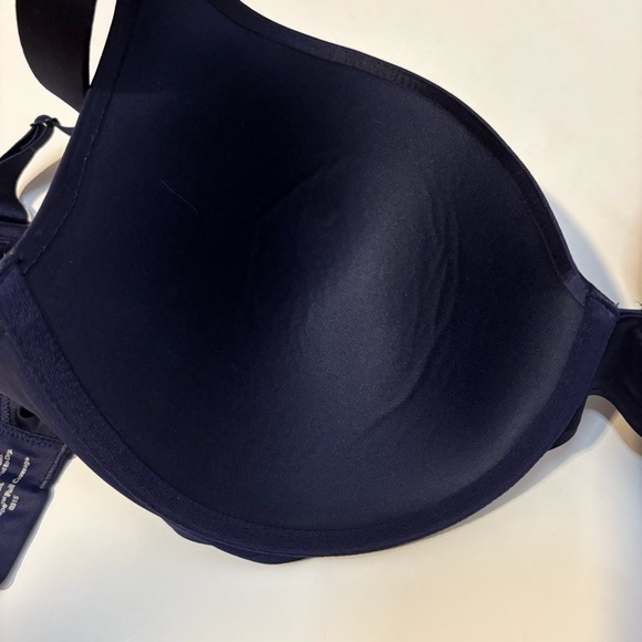 SOMA Enhancing Shape Full Coverage Bra, 38D
Navy Blue, excellent condition - Picture 11 of 12